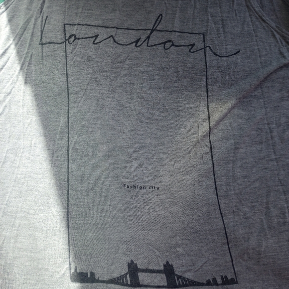 Tank top - Picture 2 of 3